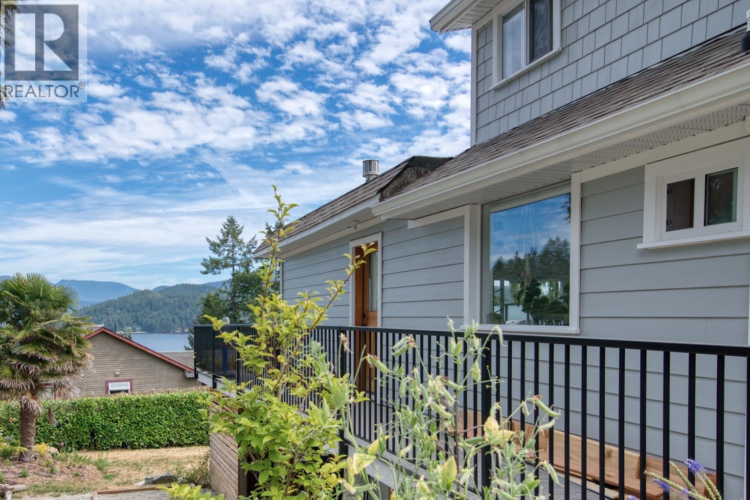 798 FISHER ROAD, Gibsons