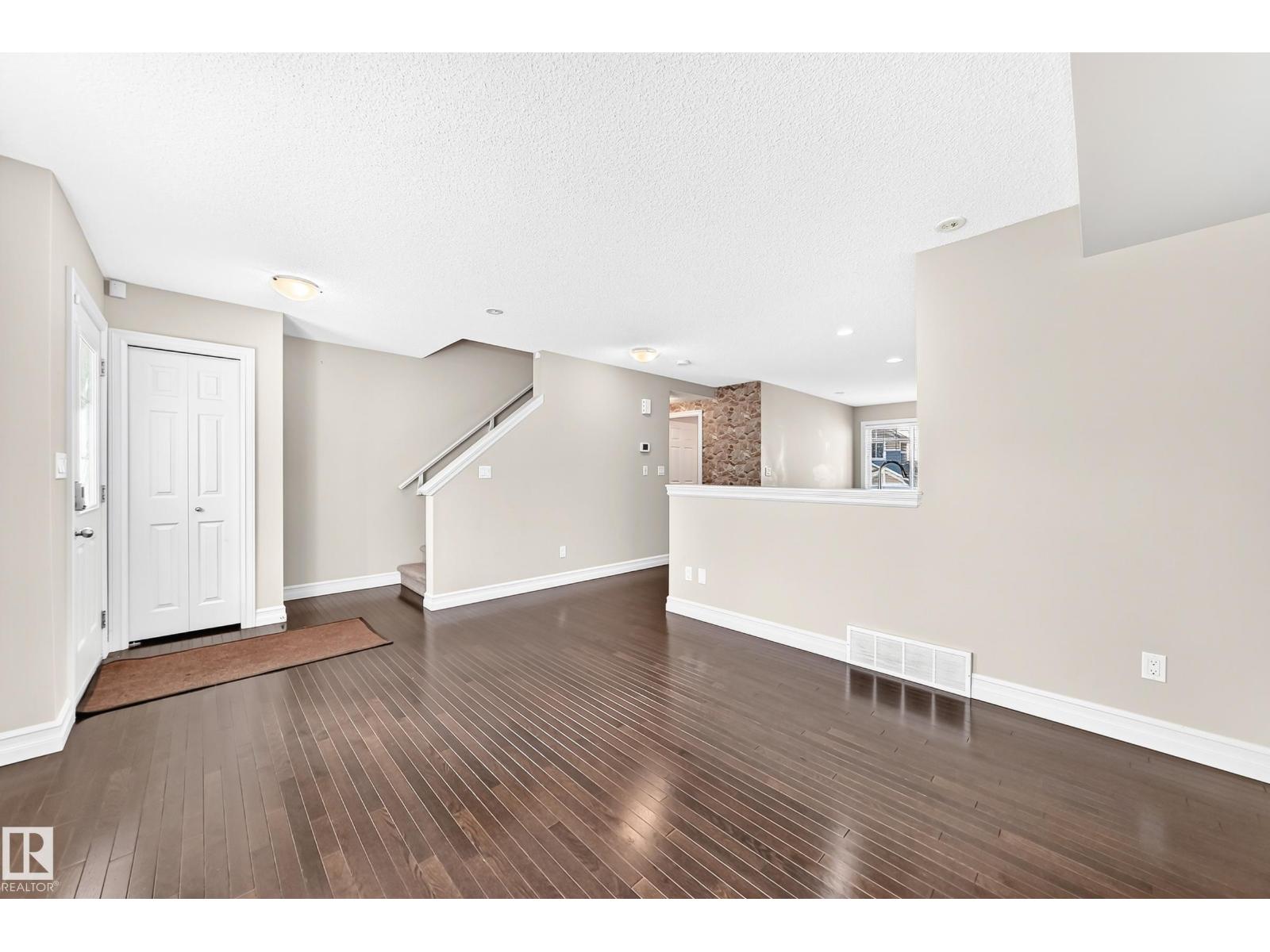 5321 3 AV SW - 18