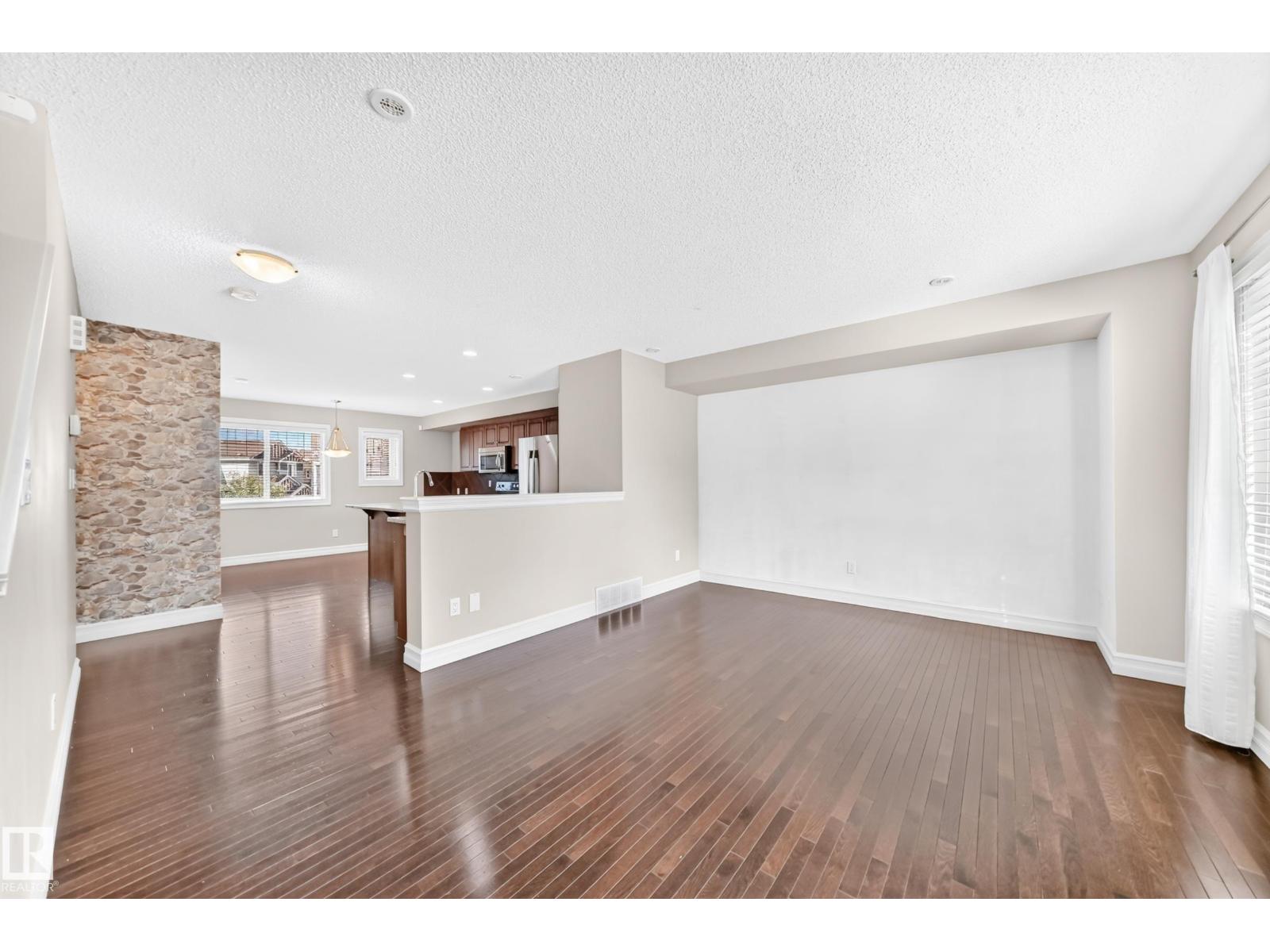 5321 3 AV SW - 19