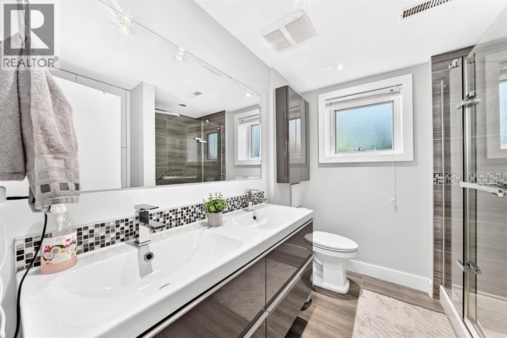 4803 5 Avenue SW - 18