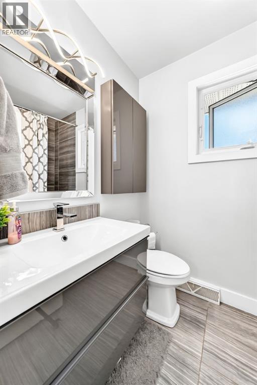 4803 5 Avenue SW - 24