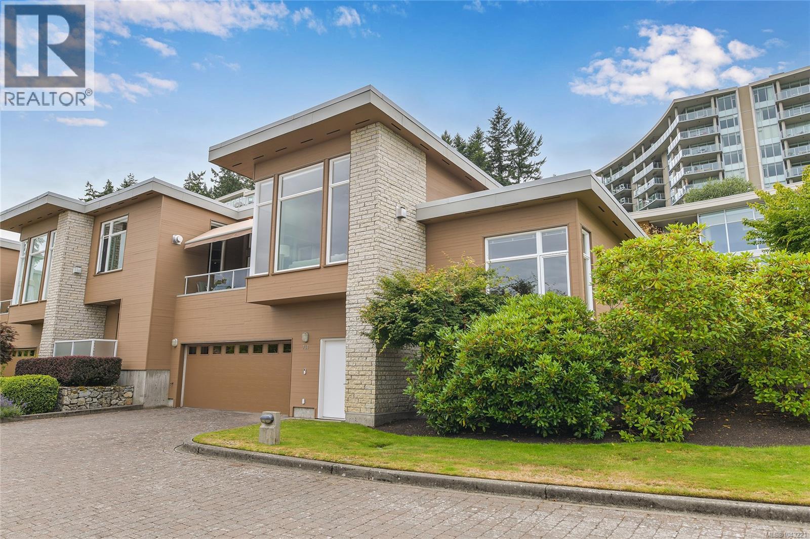 763 Sayward Hill Terr - 1