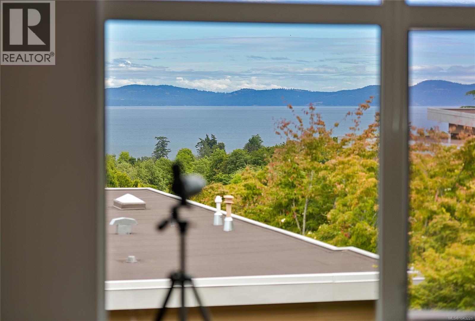 763 Sayward Hill Terr - 29