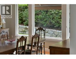 763 Sayward Hill Terr, Saanich, BC V8Y3K1 Photo 42
