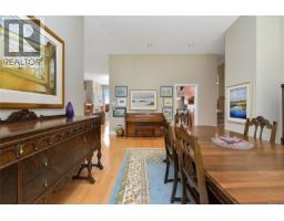763 Sayward Hill Terr, Saanich, BC V8Y3K1 Photo 43