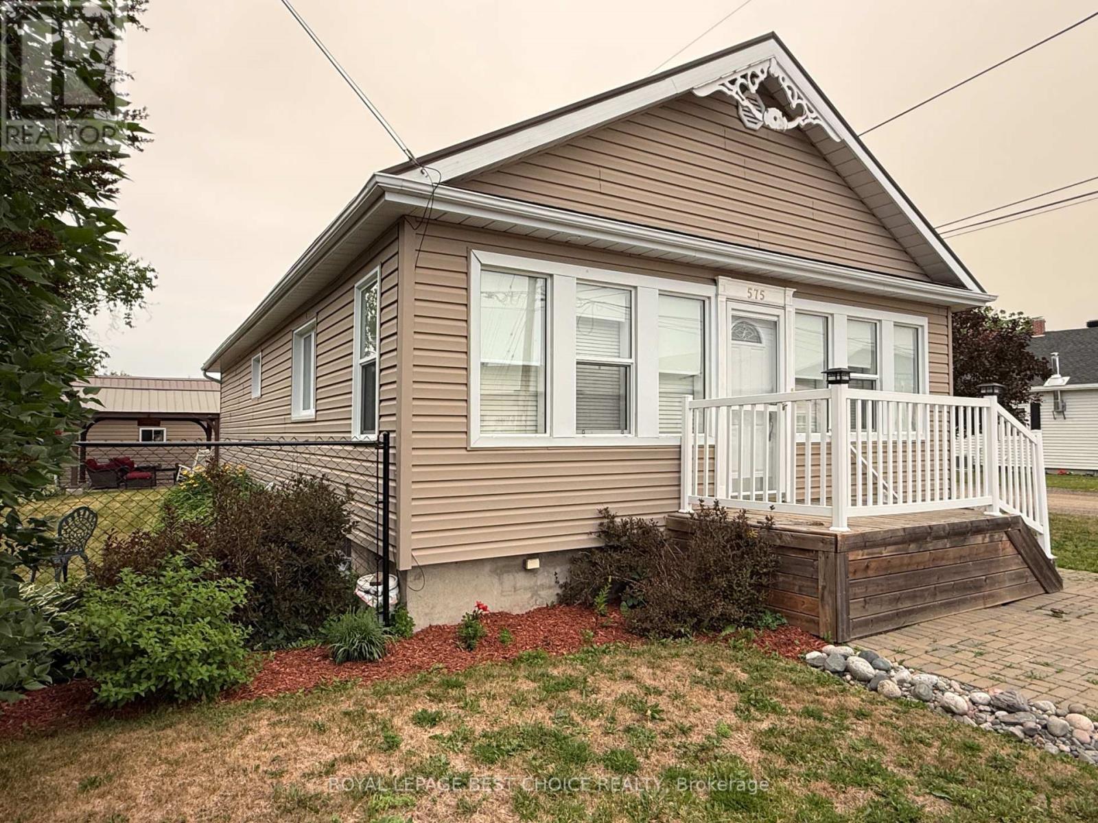 575 BROWNING STREET - 1