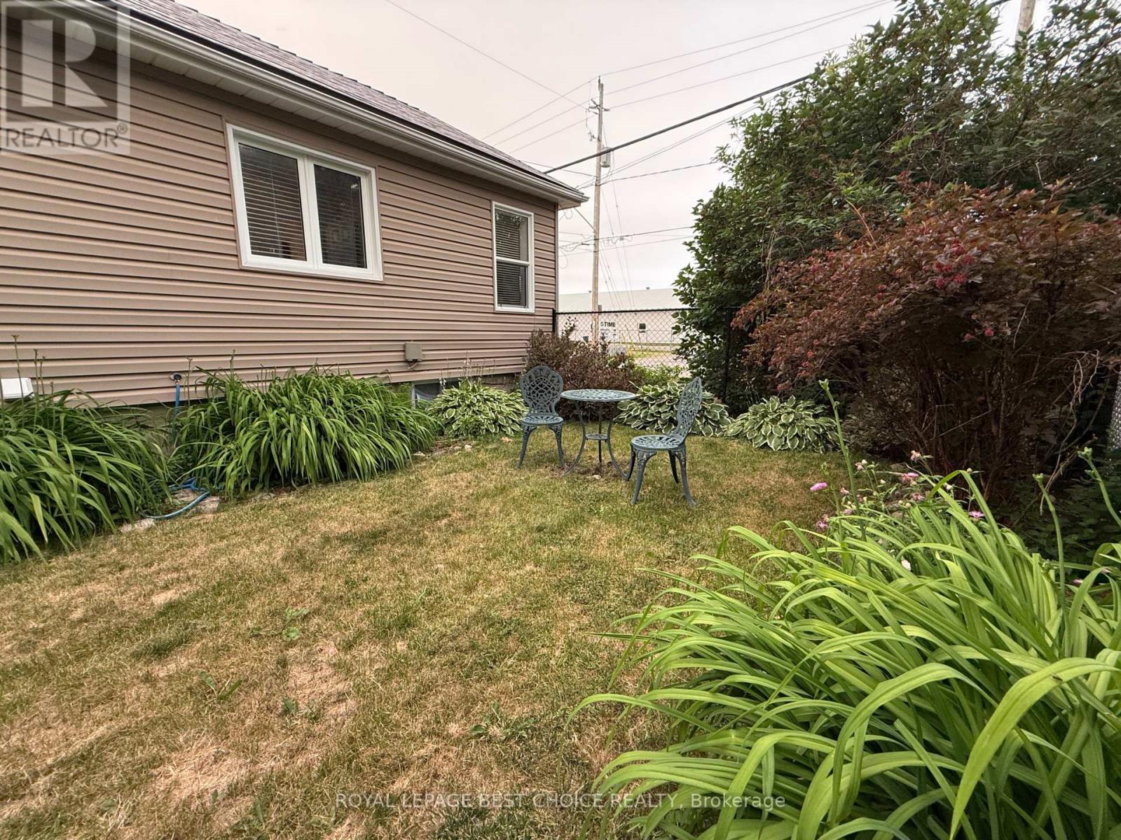 575 BROWNING STREET - 13
