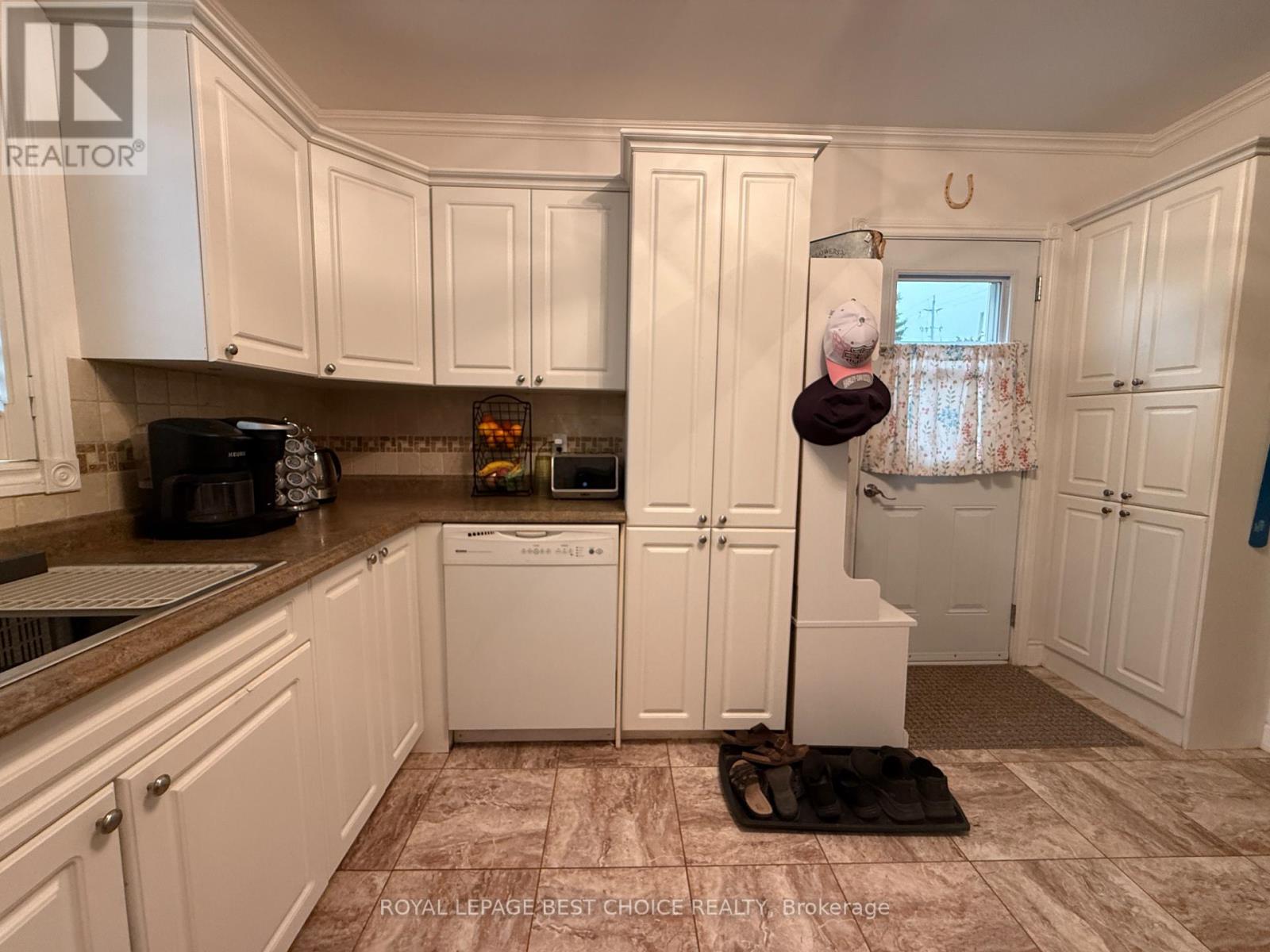 575 BROWNING STREET - 17