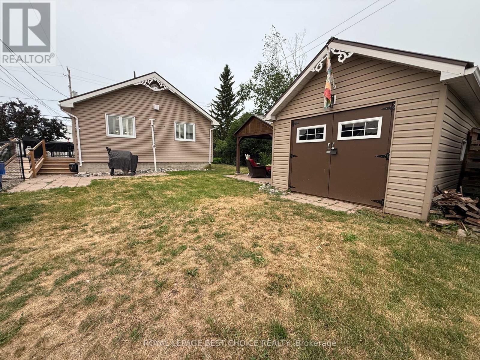 575 BROWNING STREET - 5