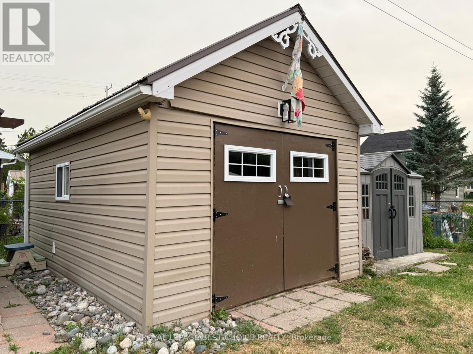575 BROWNING STREET - 6