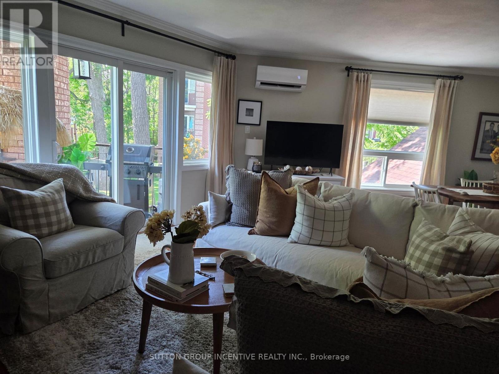 #204 166 OWEN STREET - 5