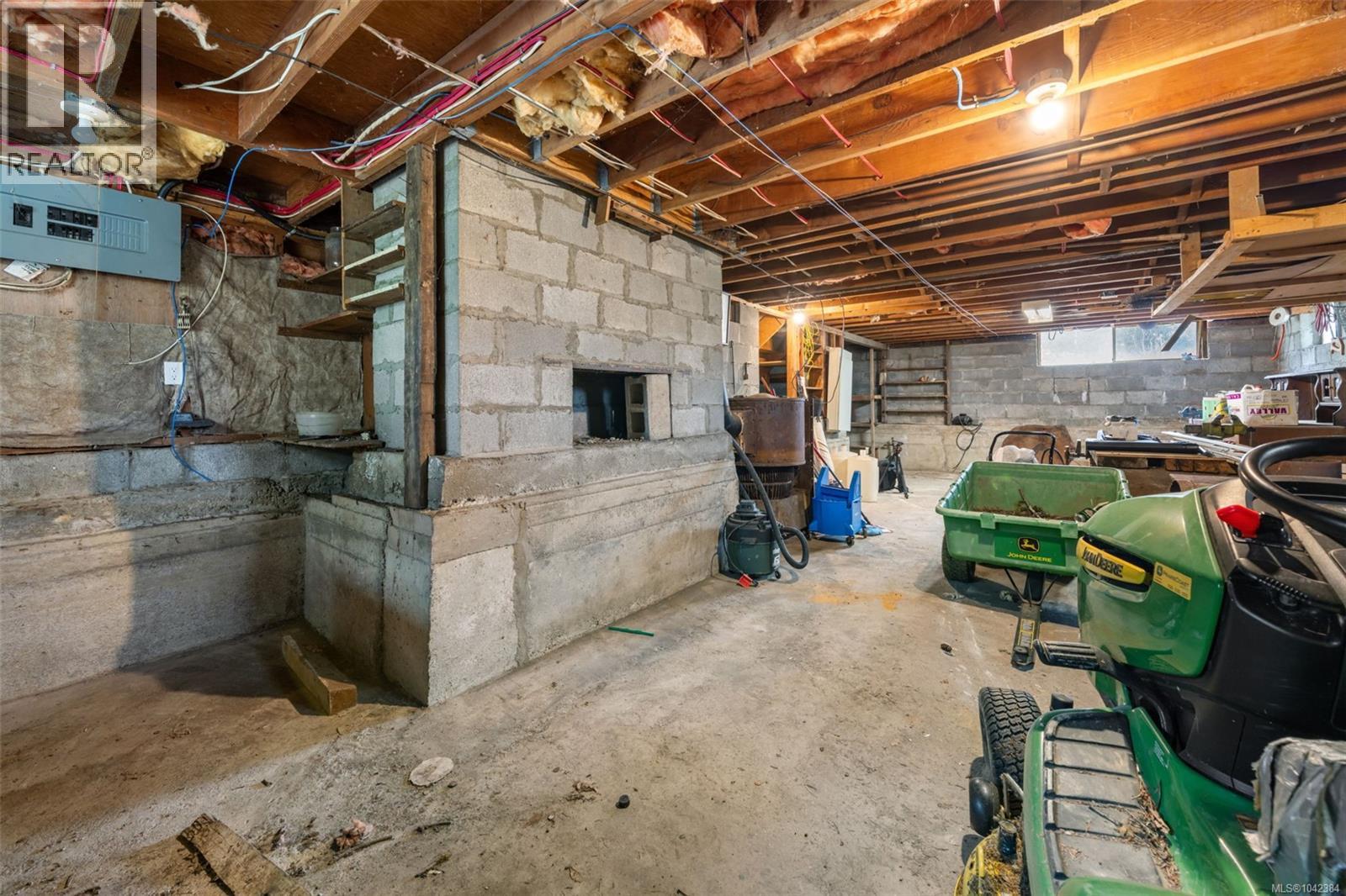 6025 Castley Rd - 32