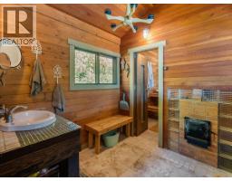 4660 Boat Access West Side, Christina Lake, BC V0H1E0 Photo 39