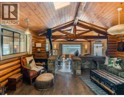 4660 Boat Access West Side, Christina Lake, BC V0H1E0 Photo 27