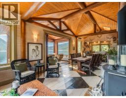 4660 Boat Access West Side, Christina Lake, BC V0H1E0 Photo 23