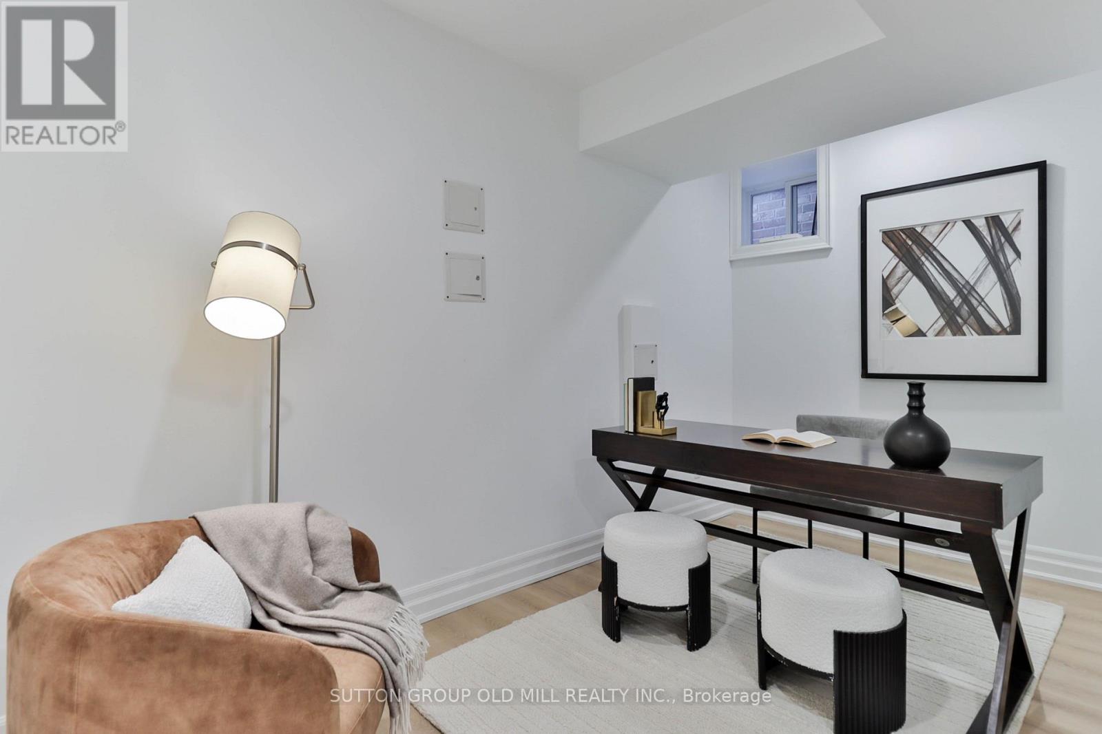 28 EASTMOUNT AVENUE - 14