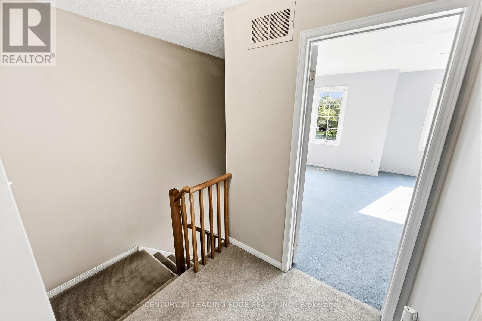 #91 10 BASSETT BOULEVARD - 27
