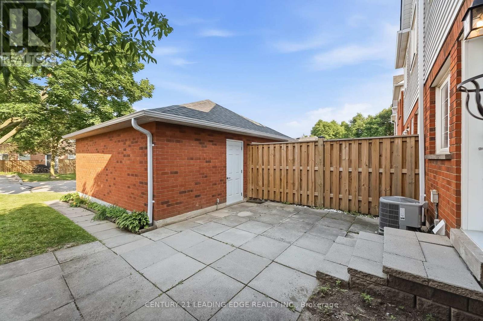 #91 10 BASSETT BOULEVARD - 42