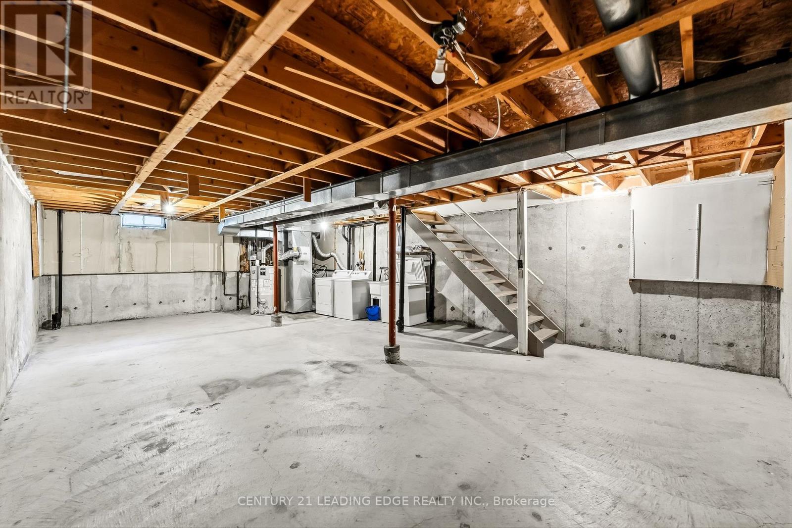#91 10 BASSETT BOULEVARD - 38