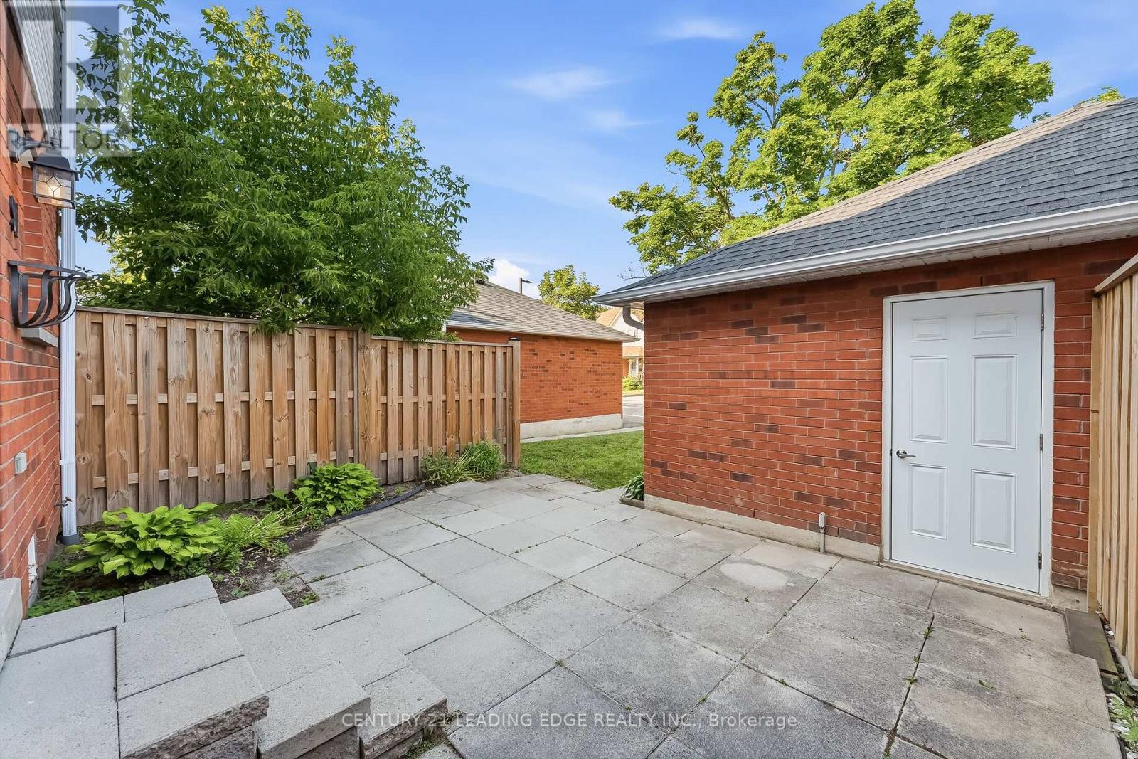 #91 10 BASSETT BOULEVARD - 39