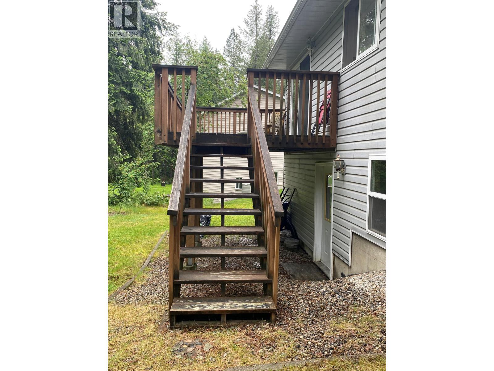 945 Pine Crescent - 25