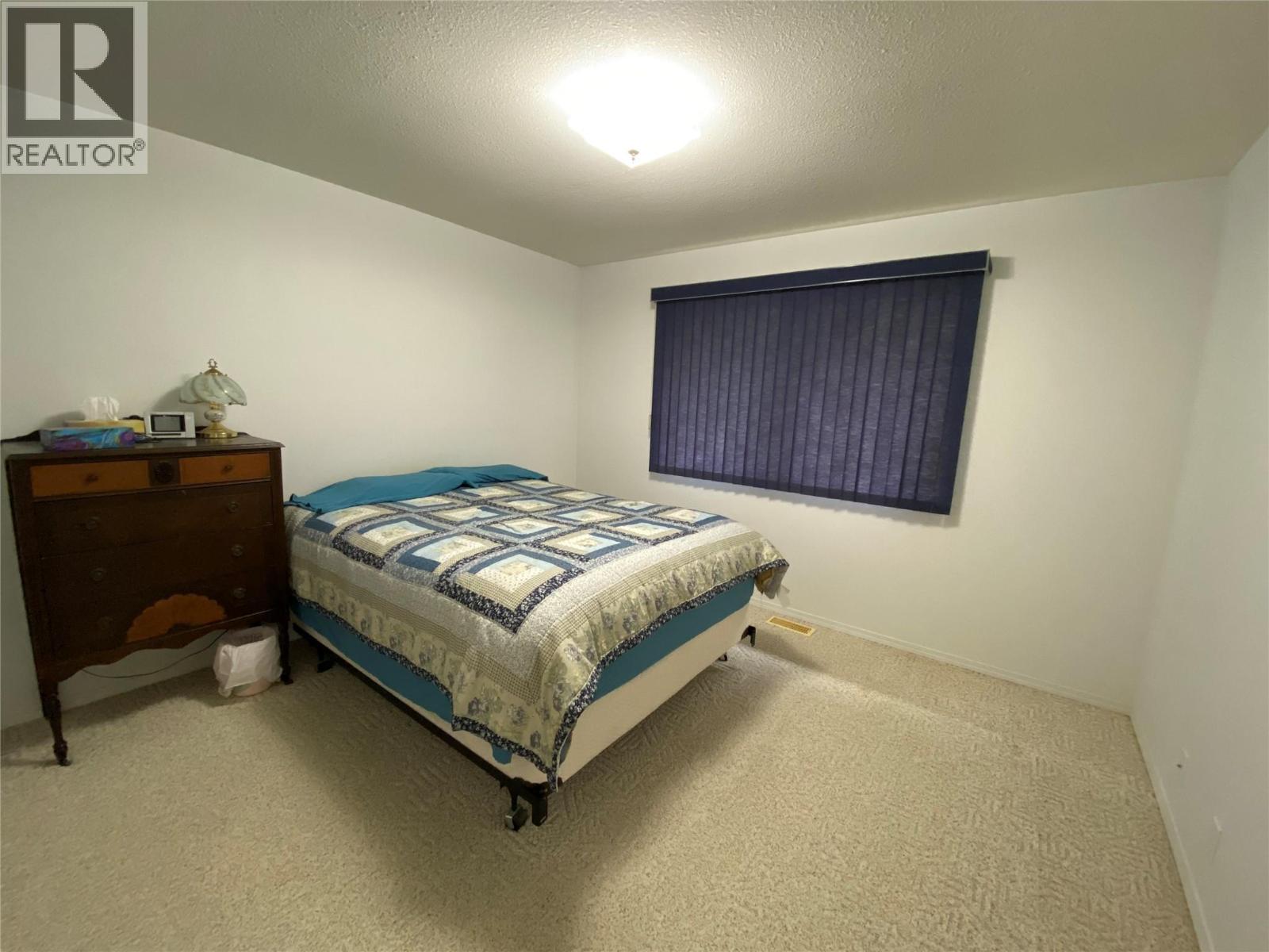 945 Pine Crescent - 28