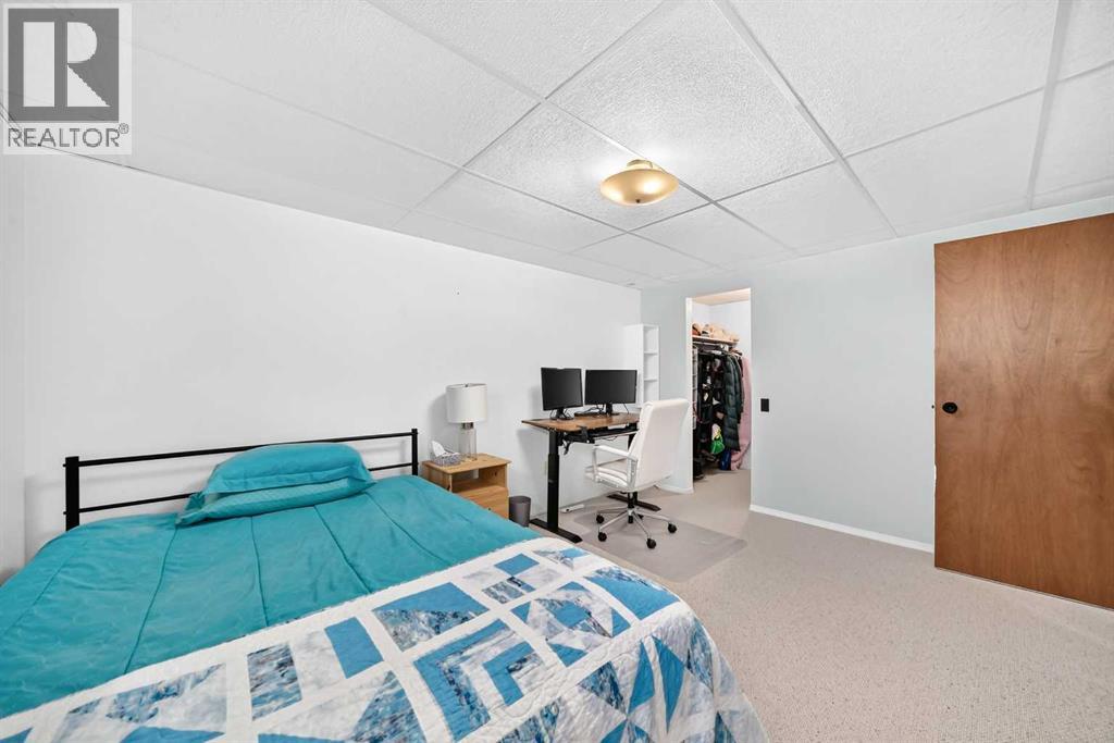 112173 2253 Drive E - 43