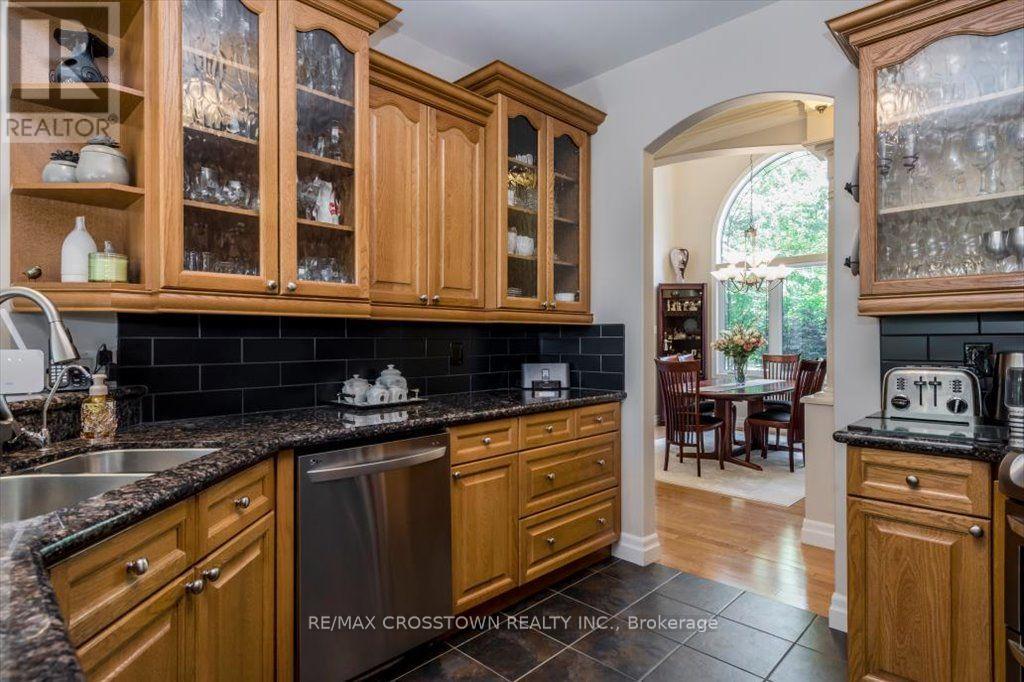 5 PINE HILL DRIVE - Image 13