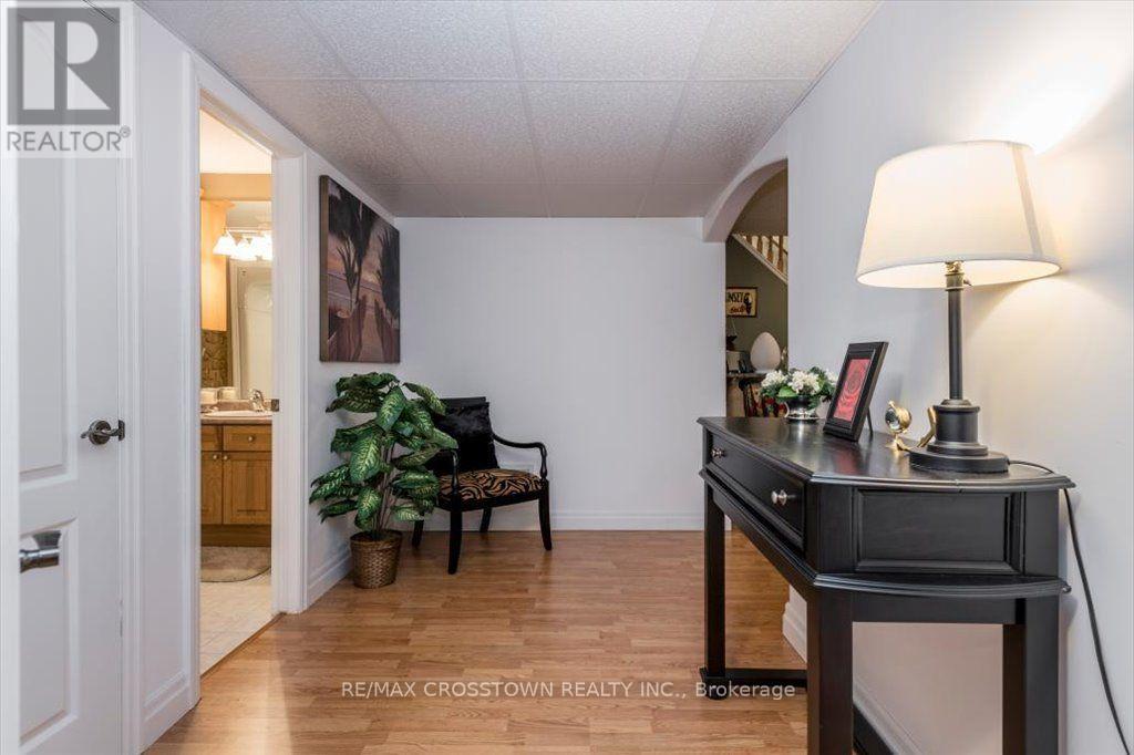 5 PINE HILL DRIVE - Image 27