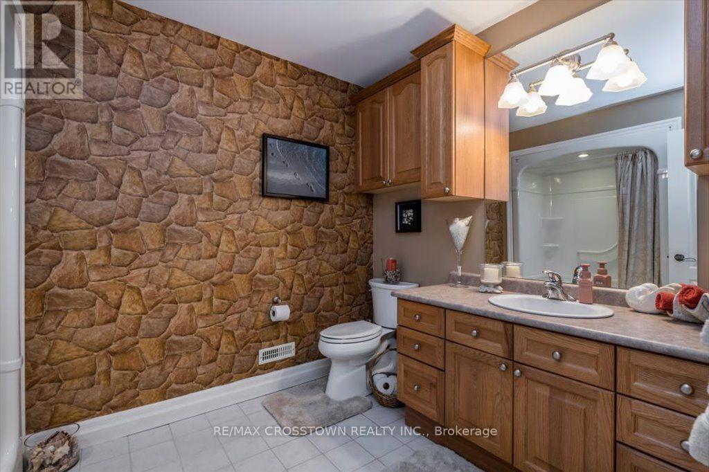 5 PINE HILL DRIVE - Image 28