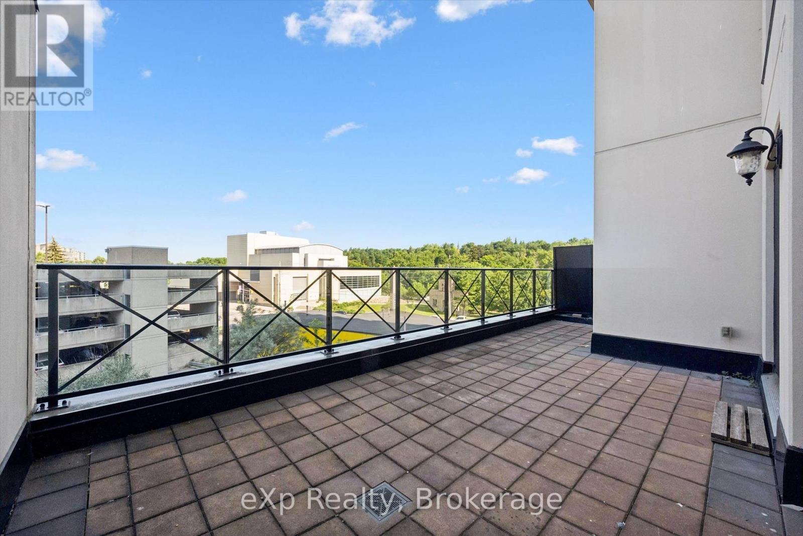 #308 160 MACDONELL STREET - 31