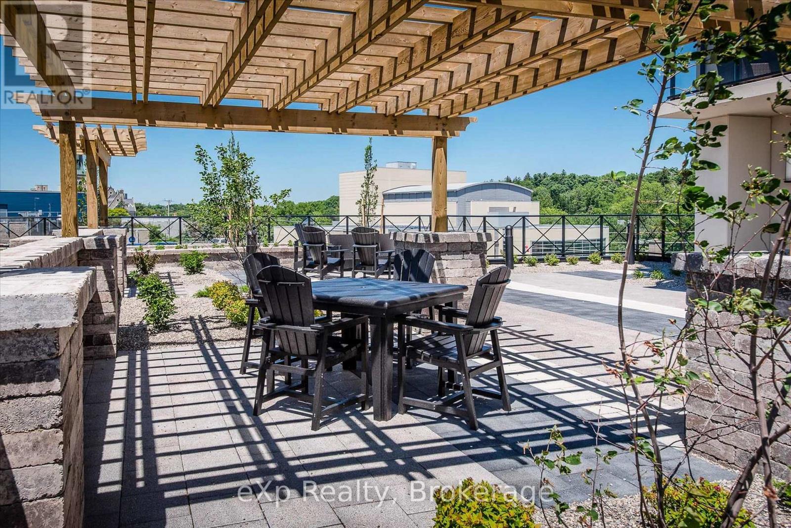 #308 160 MACDONELL STREET - 44