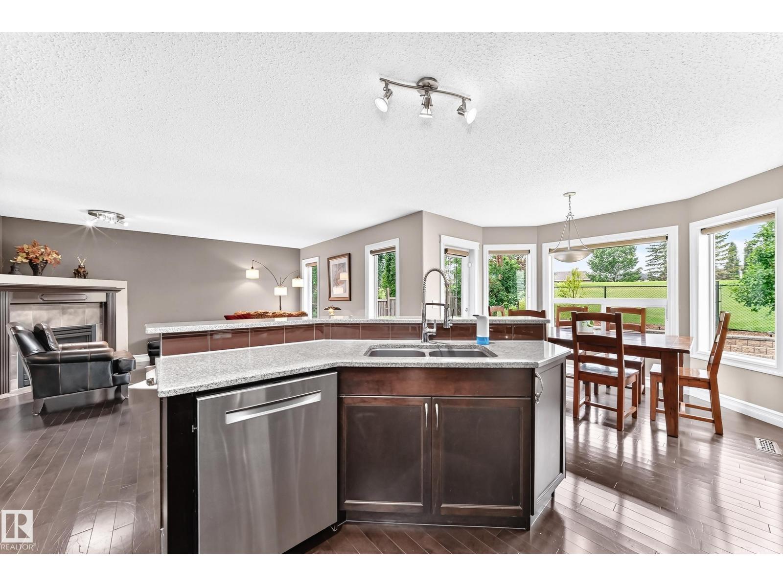 1212 WESTERRA CR - 12