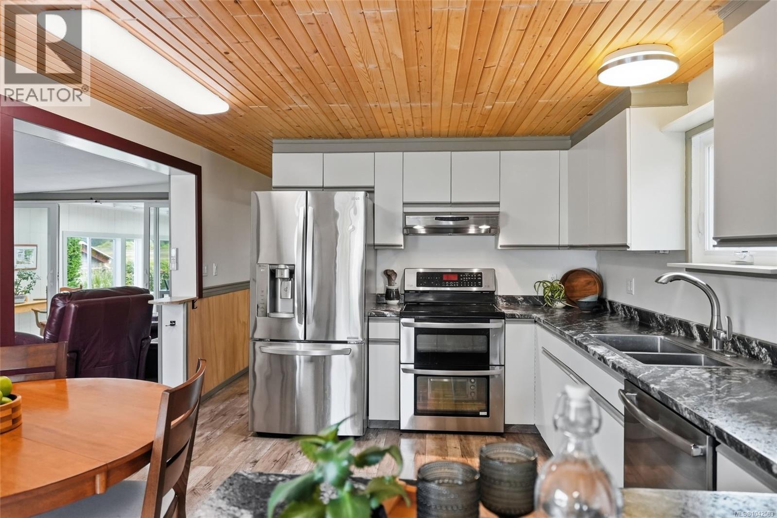 #26 150 Corfield St N - 9
