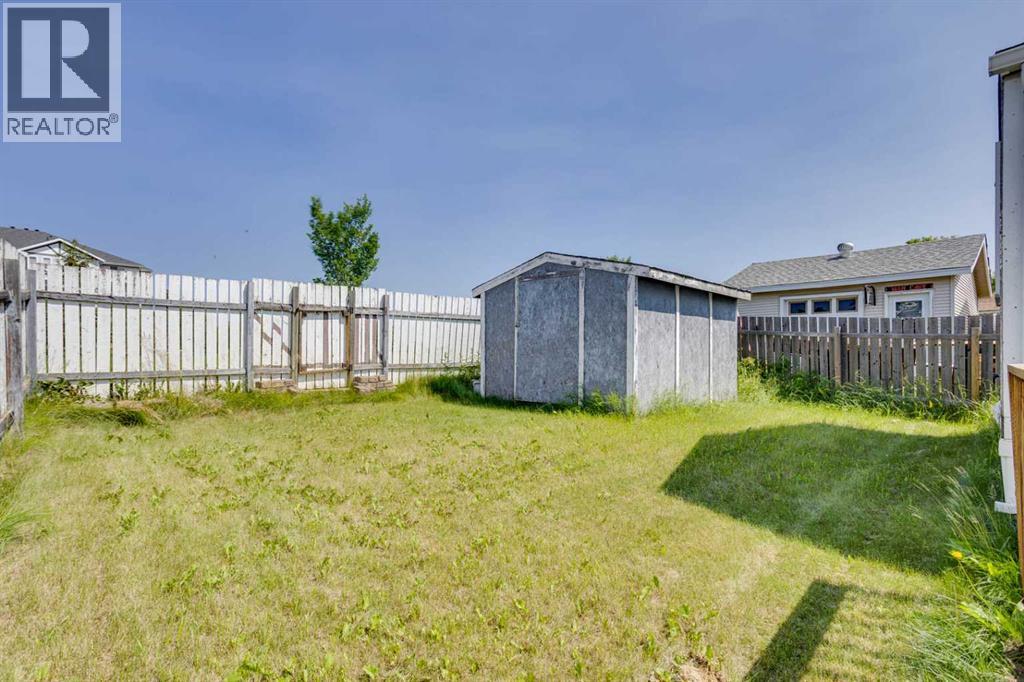172 Clausen Crescent - 3