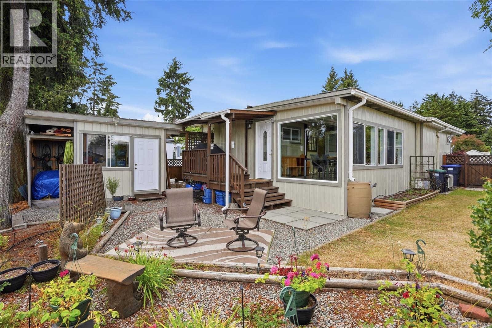 #26 150 Corfield St N - 2