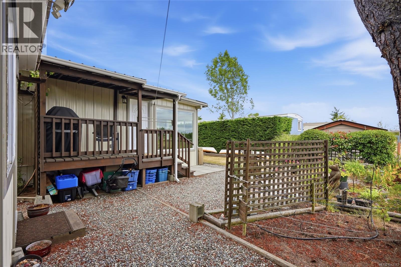 #26 150 Corfield St N - 31