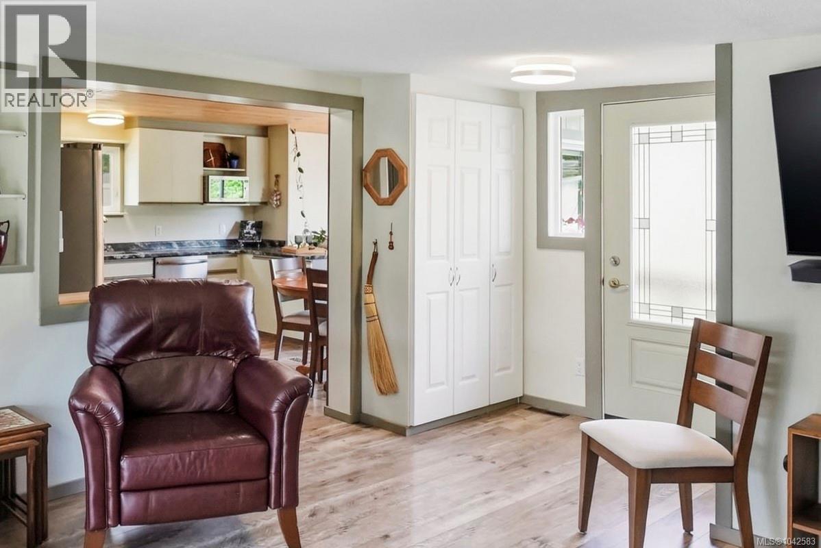 #26 150 Corfield St N - 19