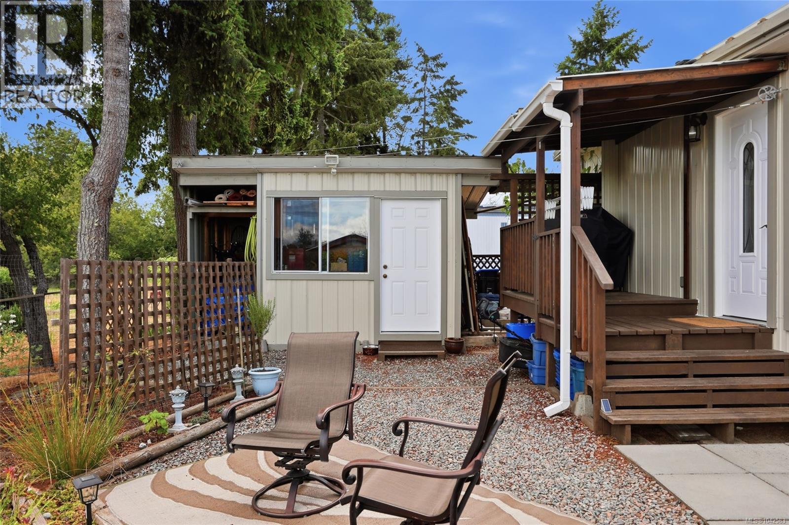 #26 150 Corfield St N - 30