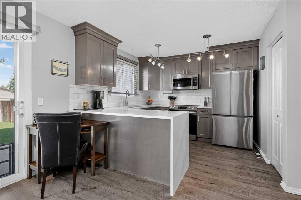 6609 Rundlehorn Drive NE - 7