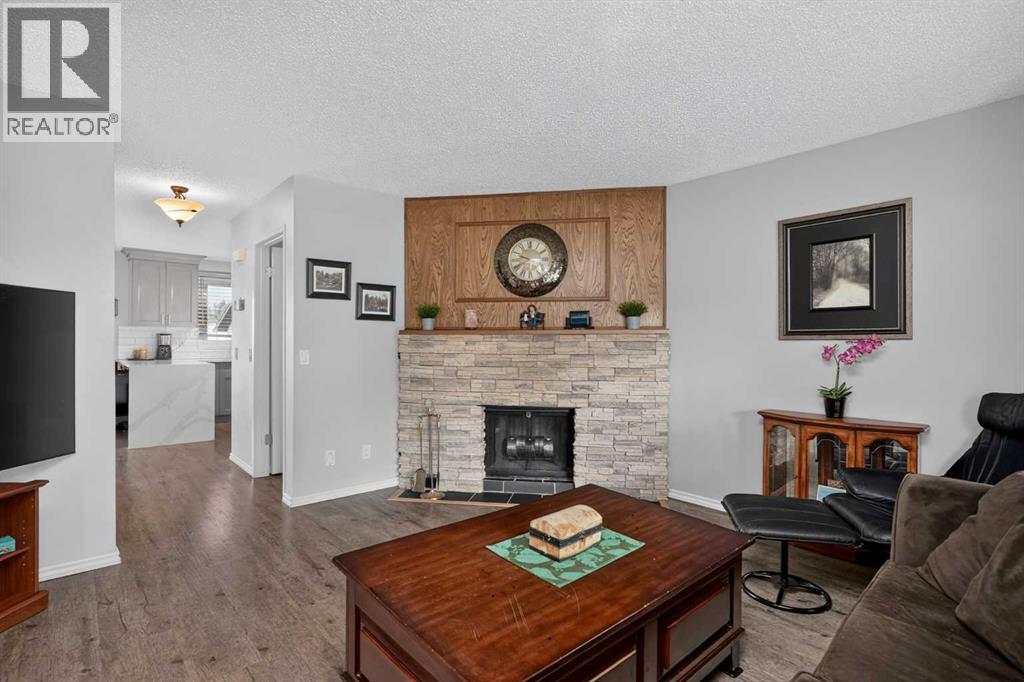 6609 Rundlehorn Drive NE - 5