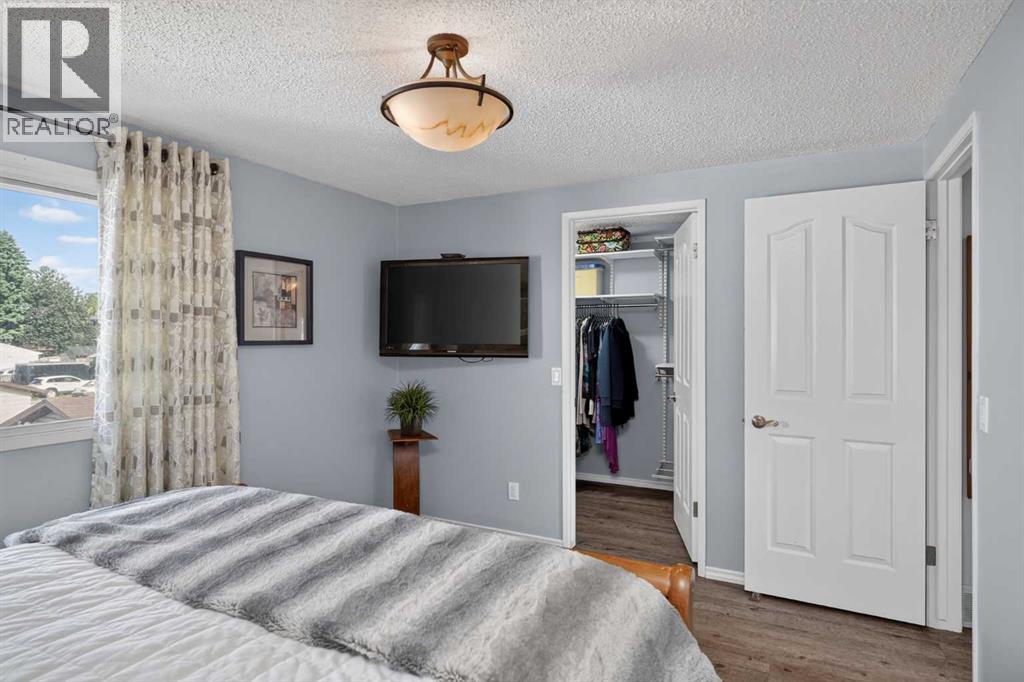 6609 Rundlehorn Drive NE - 13