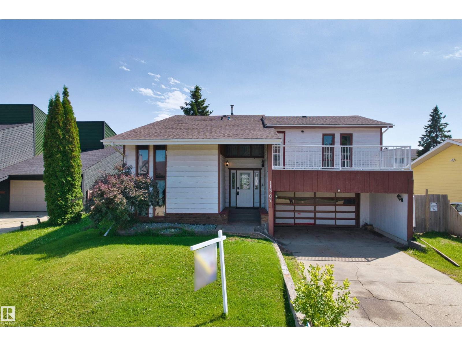 11507 141 AV NW - 1