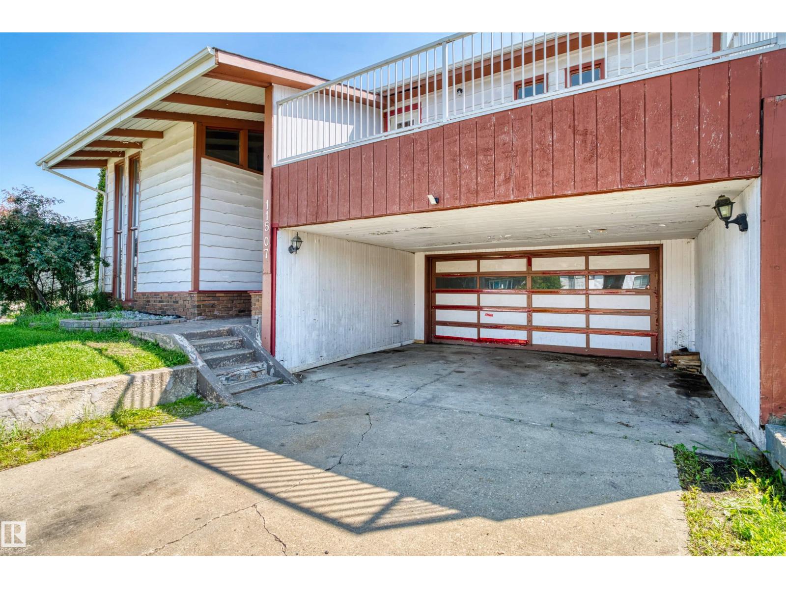 11507 141 AV NW - 4