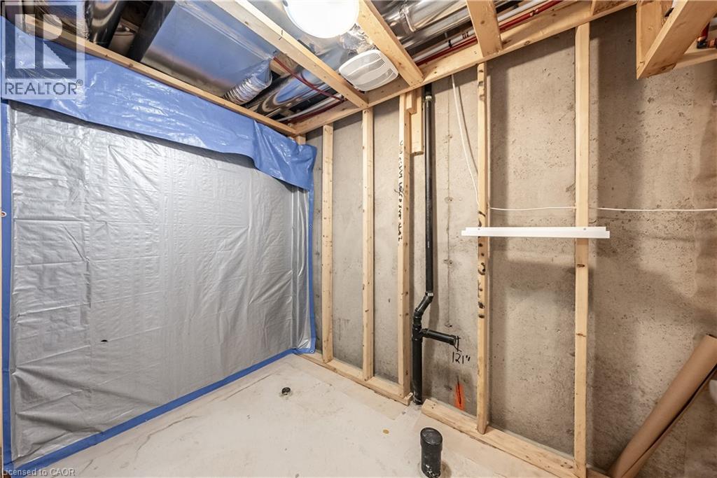 391 ATHABASCA Common - Image 38