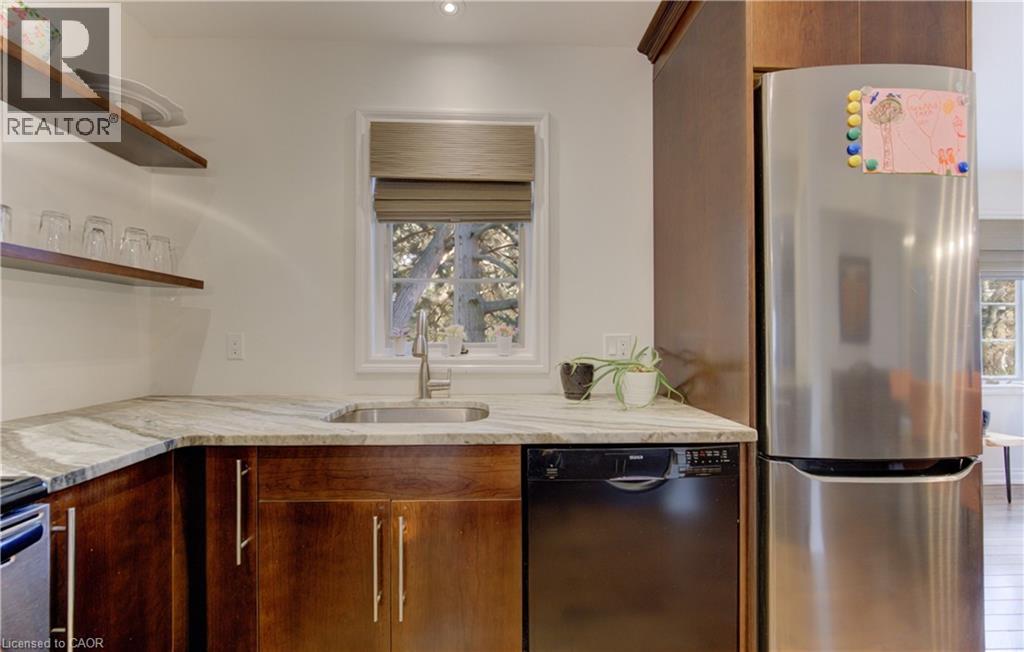 306 ROXTON Drive - 11