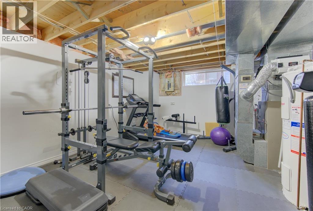 306 ROXTON Drive - 36