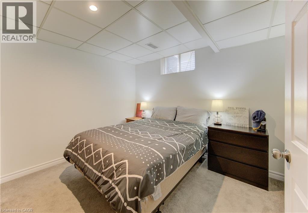 306 ROXTON Drive - 34