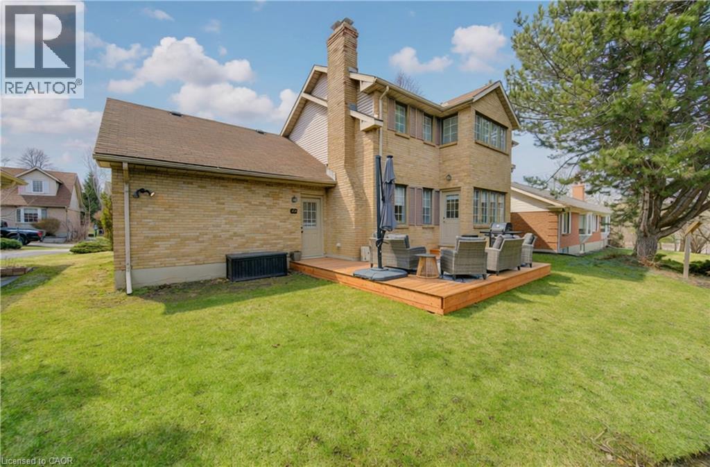 306 ROXTON Drive - 40