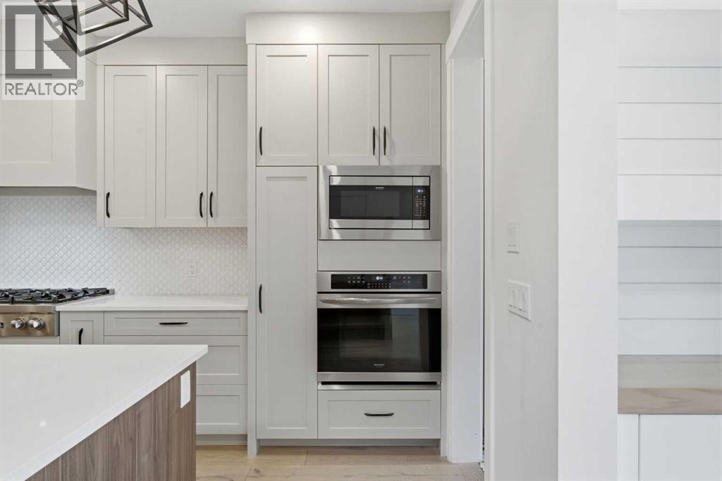 3325 42 Street SW - 10